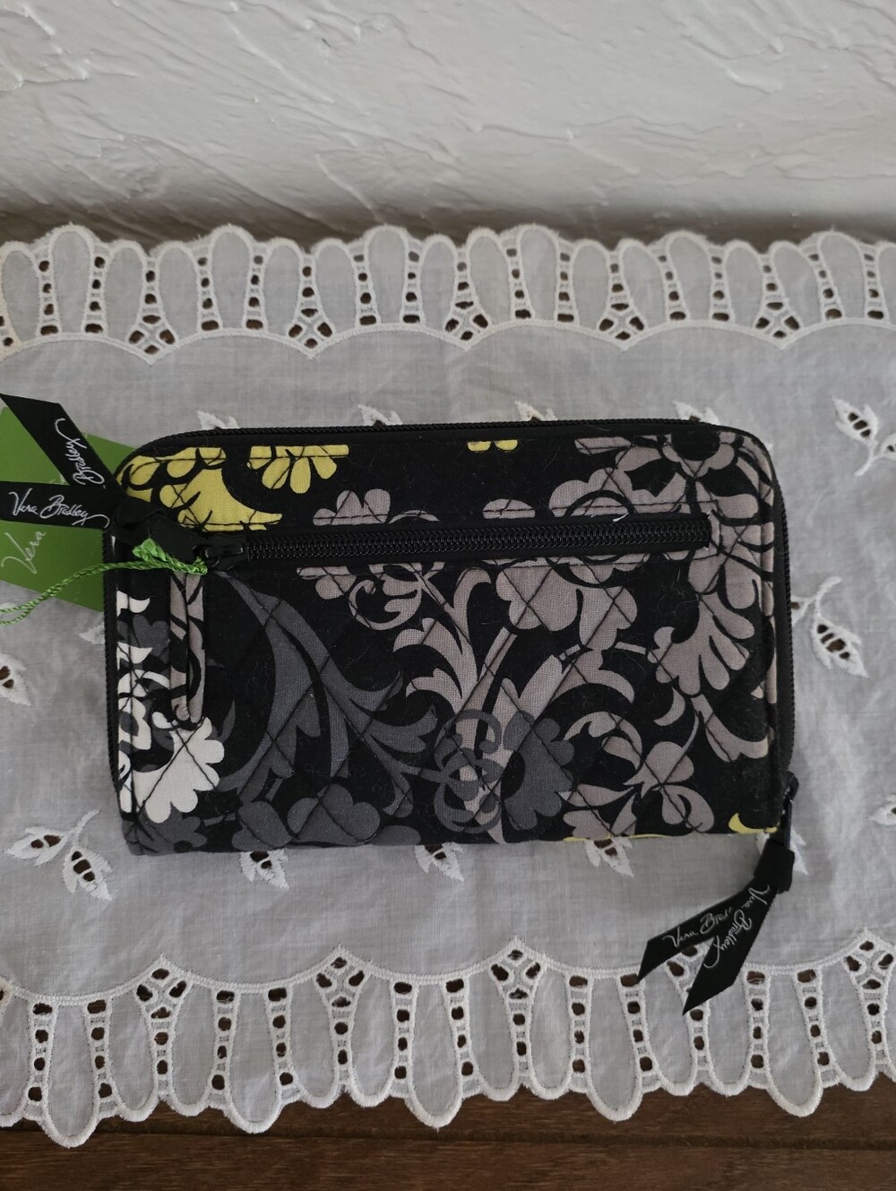 NWT Vera Bradley Baroque Pattern Turnlock Quilted Wallet - Picture 8 of 11